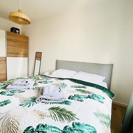 Twenty Five Apartment Bei Dresden - Free Parking, Netflix & Coffee Machine Heidenau  Exterior photo